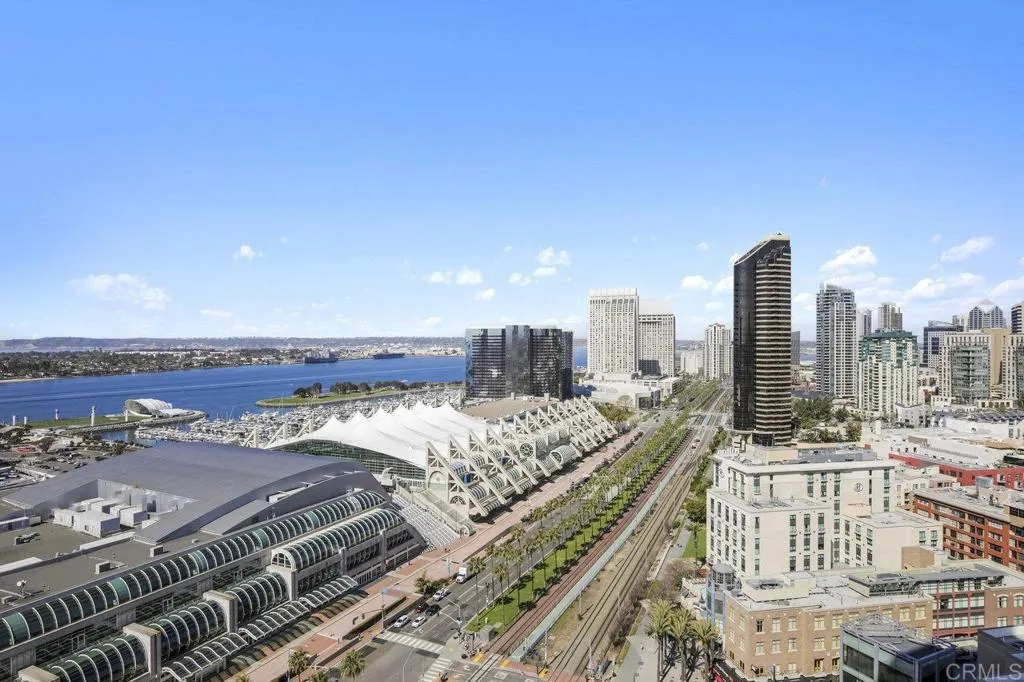 https://cdn.realtyfeed.com/cdn/127/306394201/b869052549a6a29380f04a95fc9b9024.webp