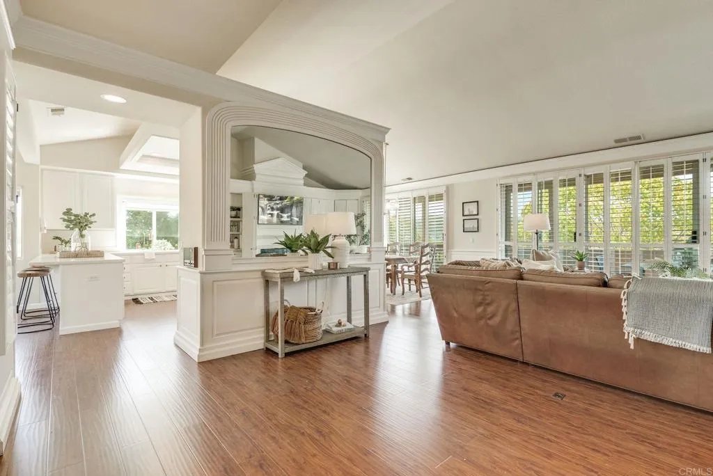 Photo #3: PTP2502068 Listing 