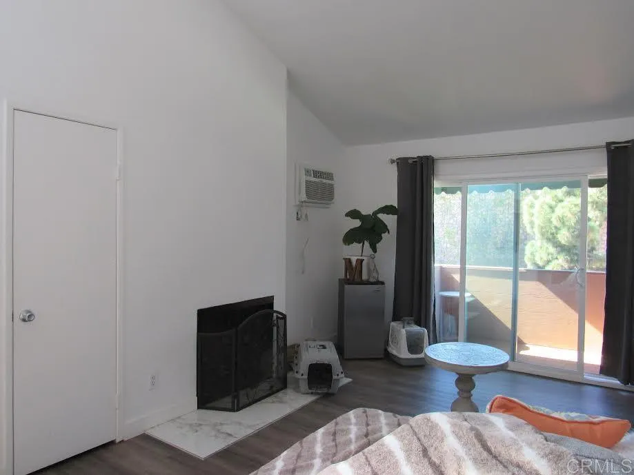 Photo #2: PTP2502083 Listing 