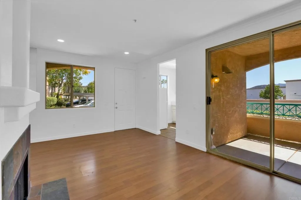 Photo #6: PTP2502085 Listing 