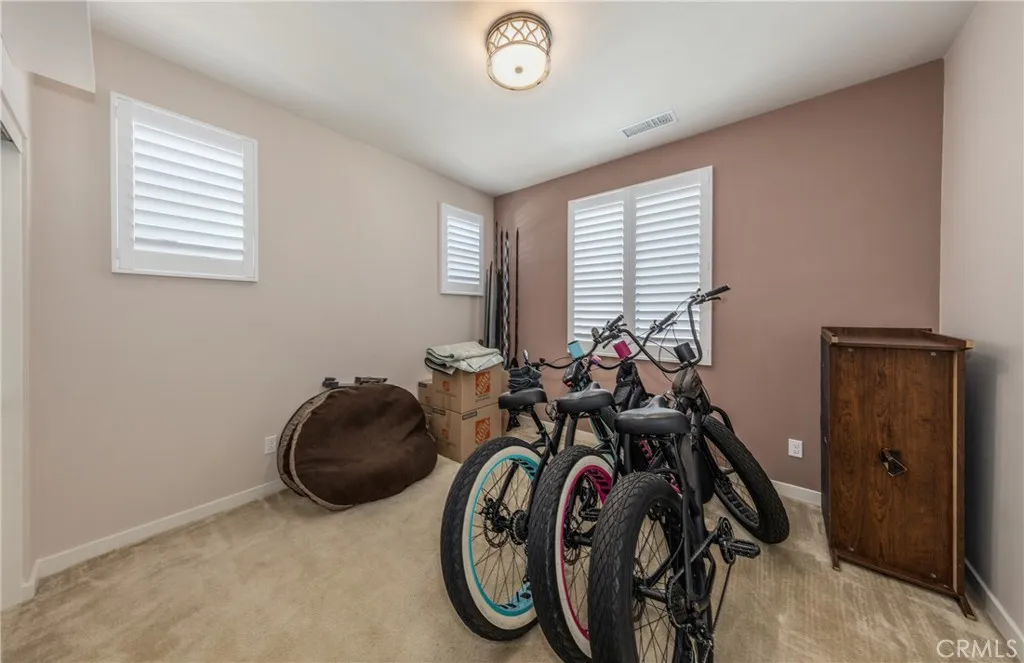 https://cdn.realtyfeed.com/cdn/127/306394818/c5427c7c0049febb307773755ebbe029.webp