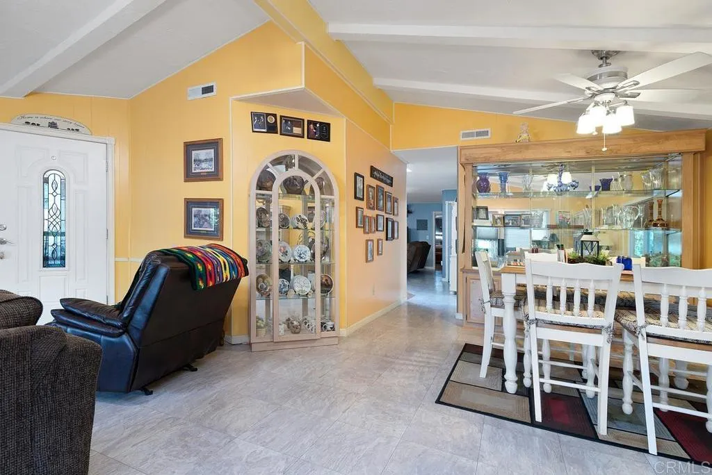 https://cdn.realtyfeed.com/cdn/127/306395021/09cd22eb8fb70f3b0d1a4ec5a5a8c95f.webp
