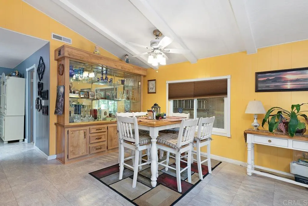https://cdn.realtyfeed.com/cdn/127/306395021/732c80f262cbf9c03fd4557e90bb8cbf.webp