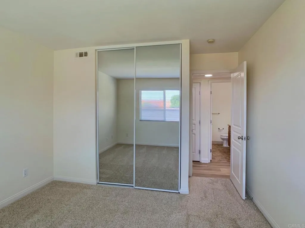 https://cdn.realtyfeed.com/cdn/127/306395062/1a424931bba1154d5327fe3ec9fc1d82.webp