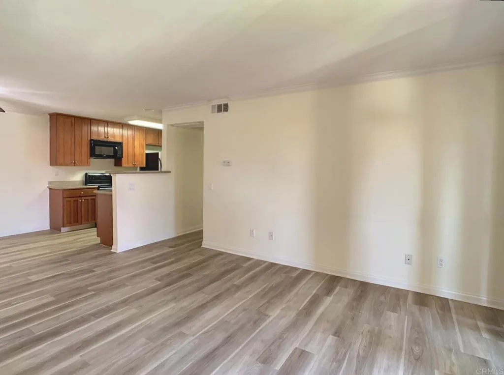 https://cdn.realtyfeed.com/cdn/127/306395062/c0217cc0edd6d831b25e82db58481d28.webp