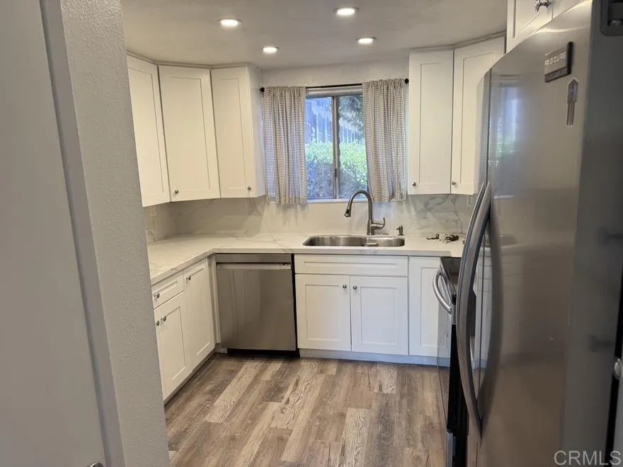 Photo #6: PTP2502103 Listing 