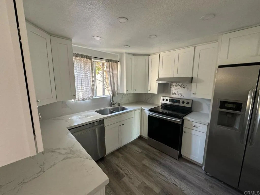 Photo #5: PTP2502103 Listing 