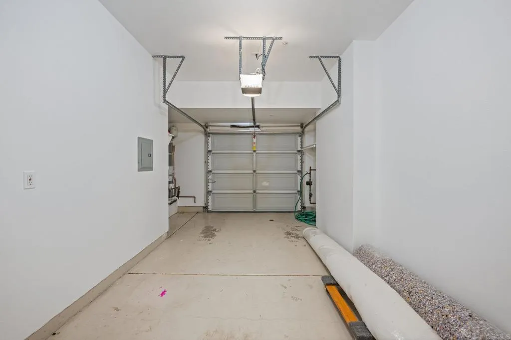 https://cdn.realtyfeed.com/cdn/127/306395132/5c7e15b891a76f49dffae084640c8b69.webp