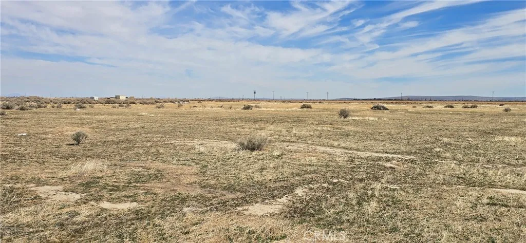 Lancaster, CA 93535