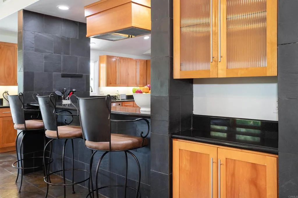 https://cdn.realtyfeed.com/cdn/127/306395349/038b5d5249a70b2bc66d59f2e29cb422.webp
