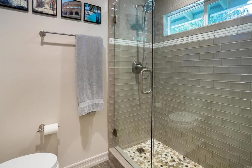 https://cdn.realtyfeed.com/cdn/127/306395349/17fd9399f91bff74de1e6772f0a77e7e.webp