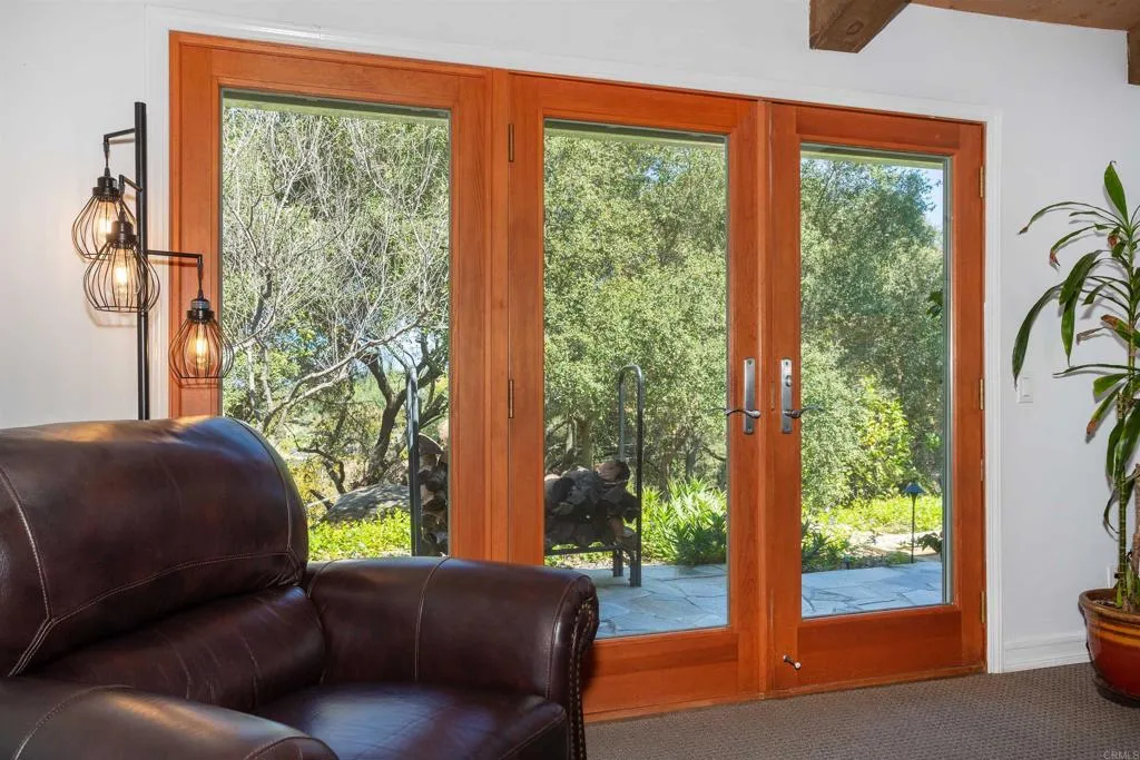 https://cdn.realtyfeed.com/cdn/127/306395349/62e6e5b3b071b33dac656bdc575b302c.webp