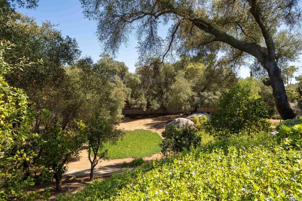 https://cdn.realtyfeed.com/cdn/127/306395349/7c05b2729d3379edcda178b61d5e4090.webp