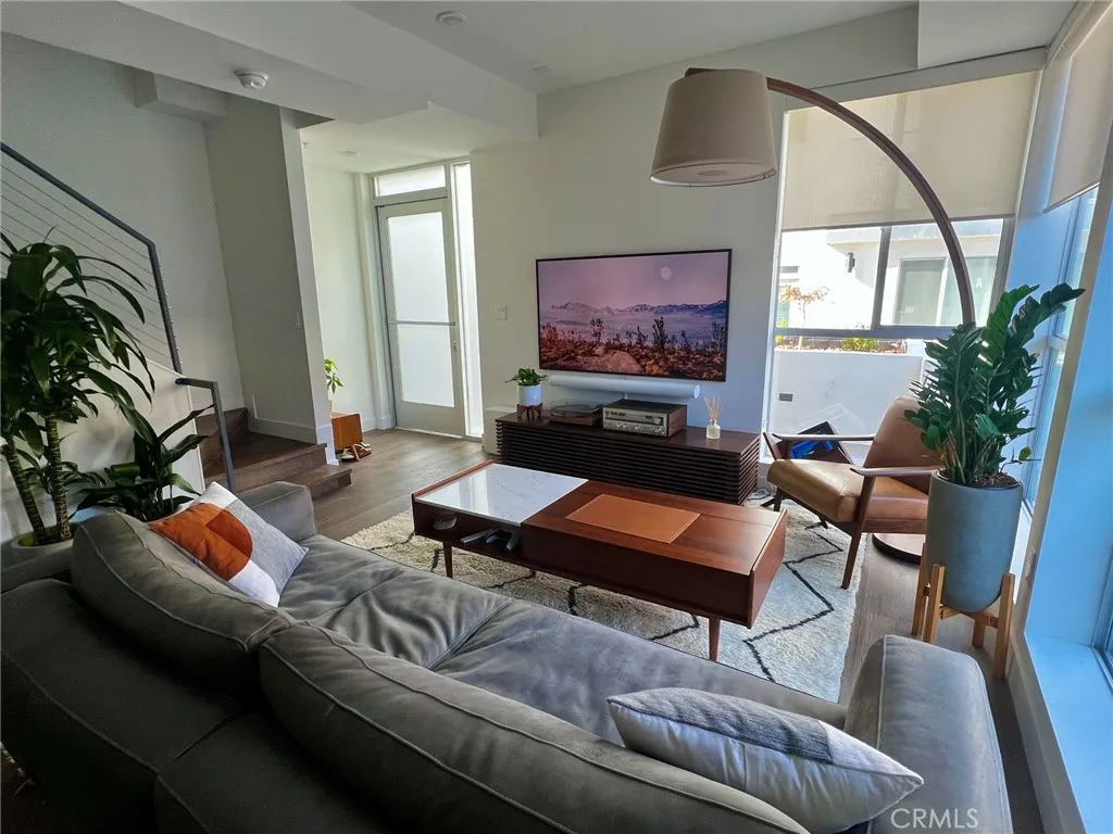 1245 N New Hampshire Avenue Unit 4, Los Angeles, Ca 90029 - Photo 4 of 26, Los Angeles, CA