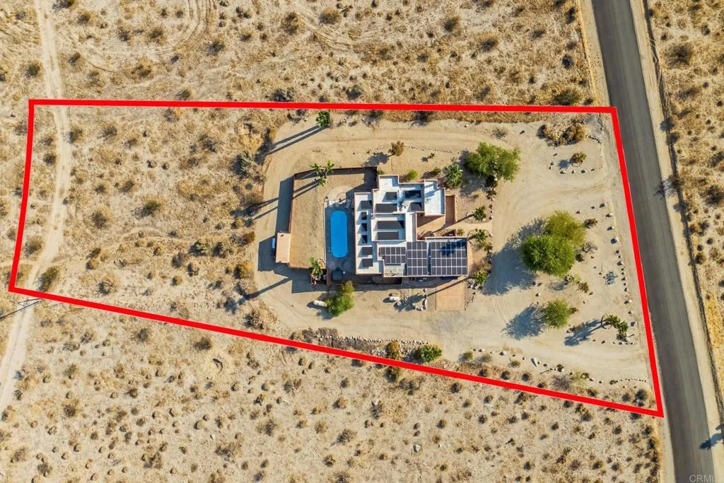 https://cdn.realtyfeed.com/cdn/127/306395689/4326033f89ce812cc0b86bfb78964fdd.webp
