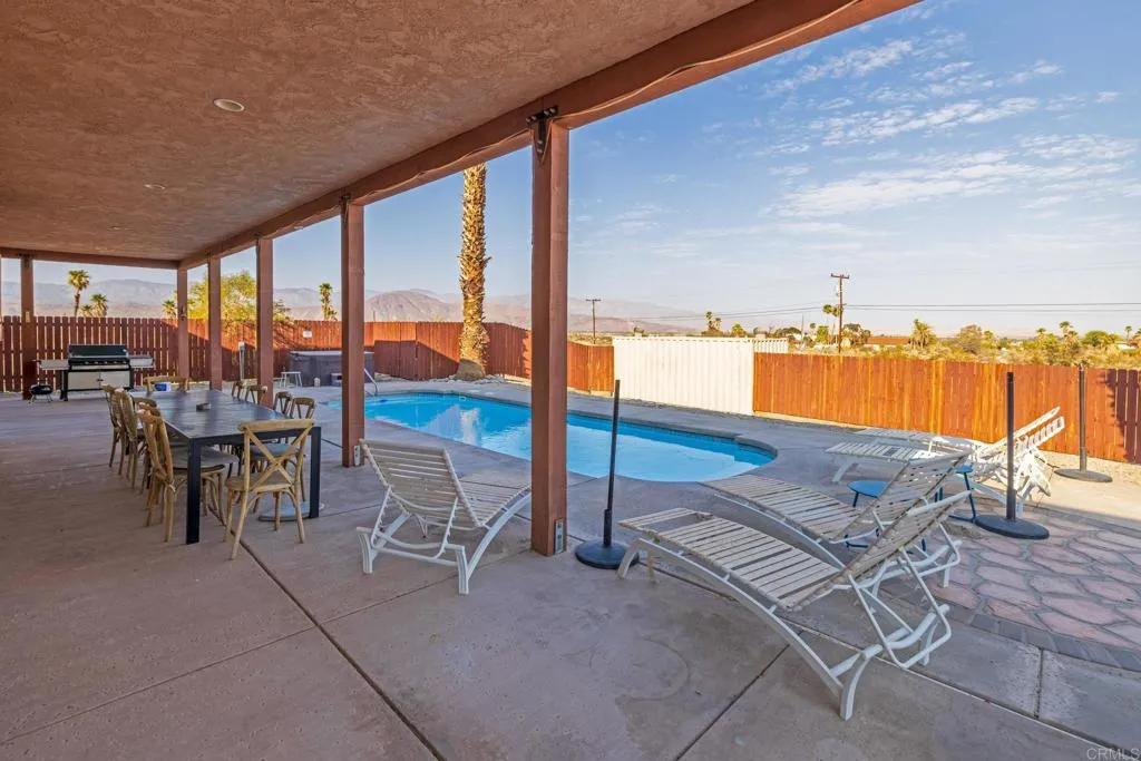 https://cdn.realtyfeed.com/cdn/127/306395689/84892bf6ce689cdbc0a4ffb4d7fd17c0.webp