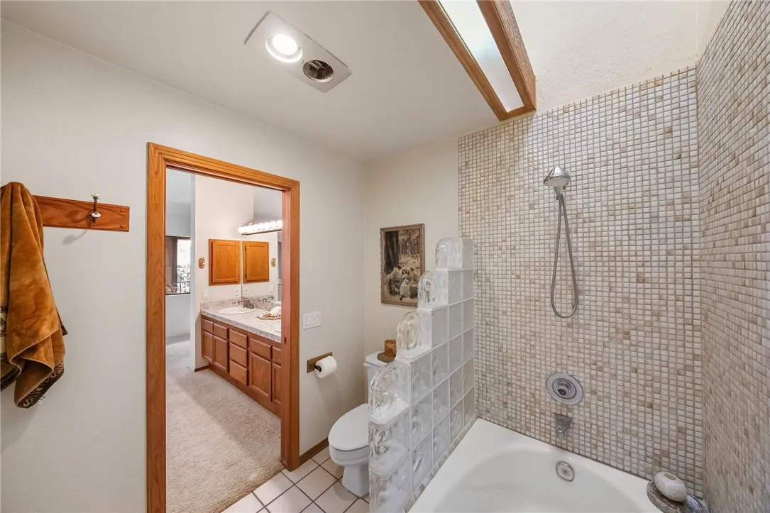 Photo #23: SW25060479 Listing: Photo #23