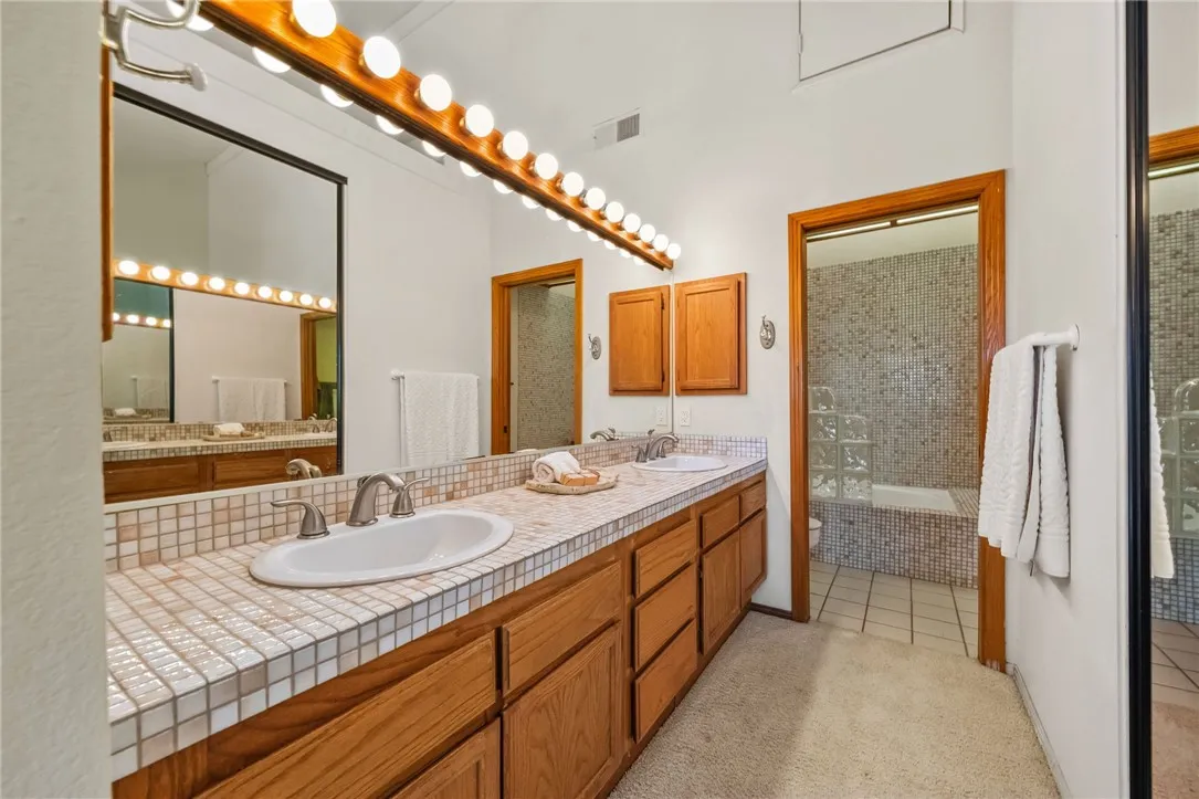 Photo #21: SW25060479 Listing: Photo #21