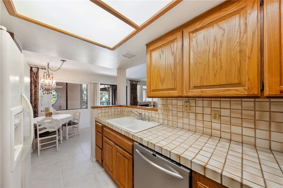 Photo #14: SW25060479 Listing: Photo #14