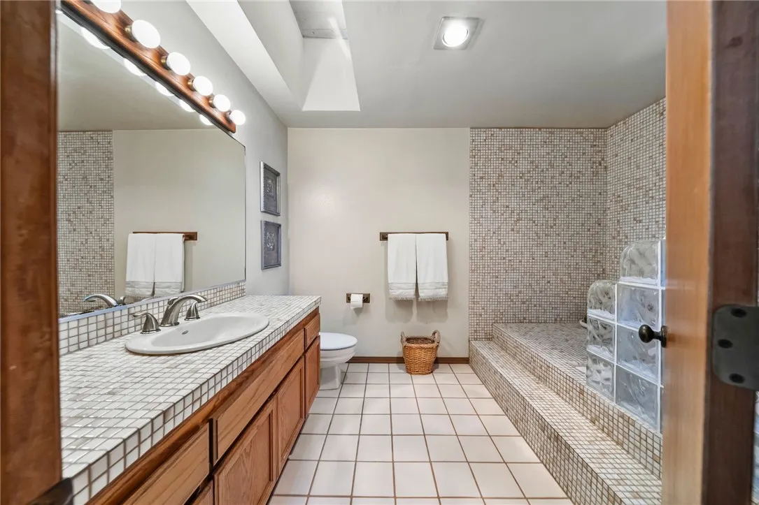 Photo #31: SW25060479 Listing: Photo #31