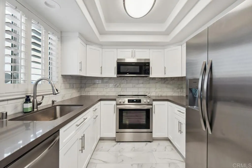 Photo #6: PTP2502122 Listing 