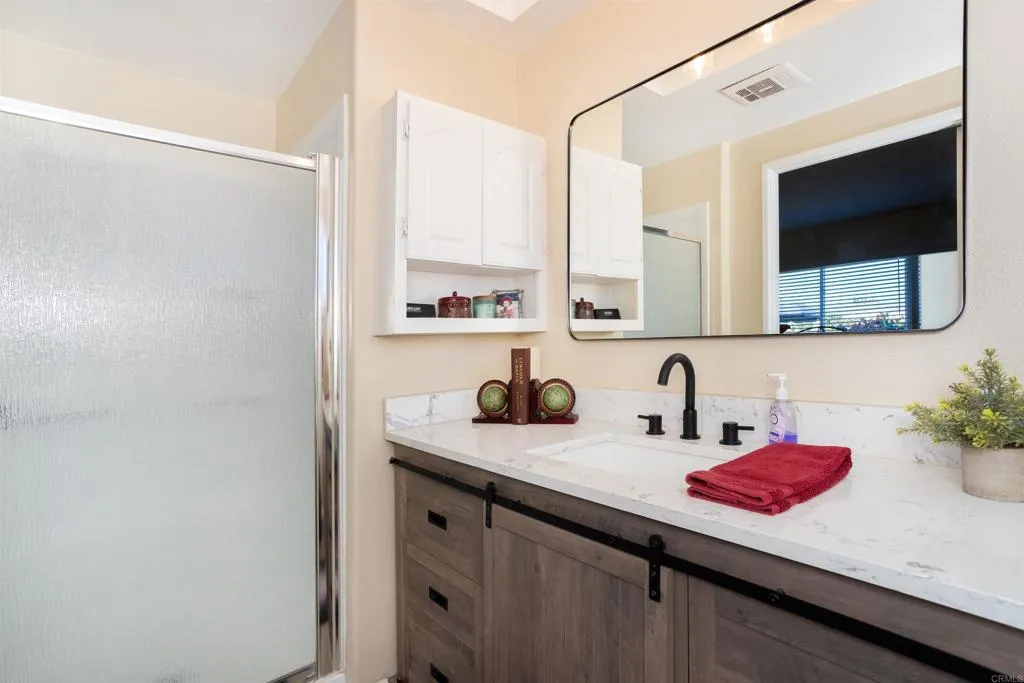 https://cdn.realtyfeed.com/cdn/127/306396149/14e1f2eaeb1c02f2fcf49e17051be2a6.webp