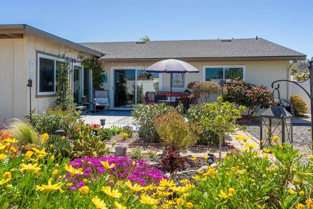https://cdn.realtyfeed.com/cdn/127/306396149/53ff7e59471e725b77cd85a39c19f8c1.webp
