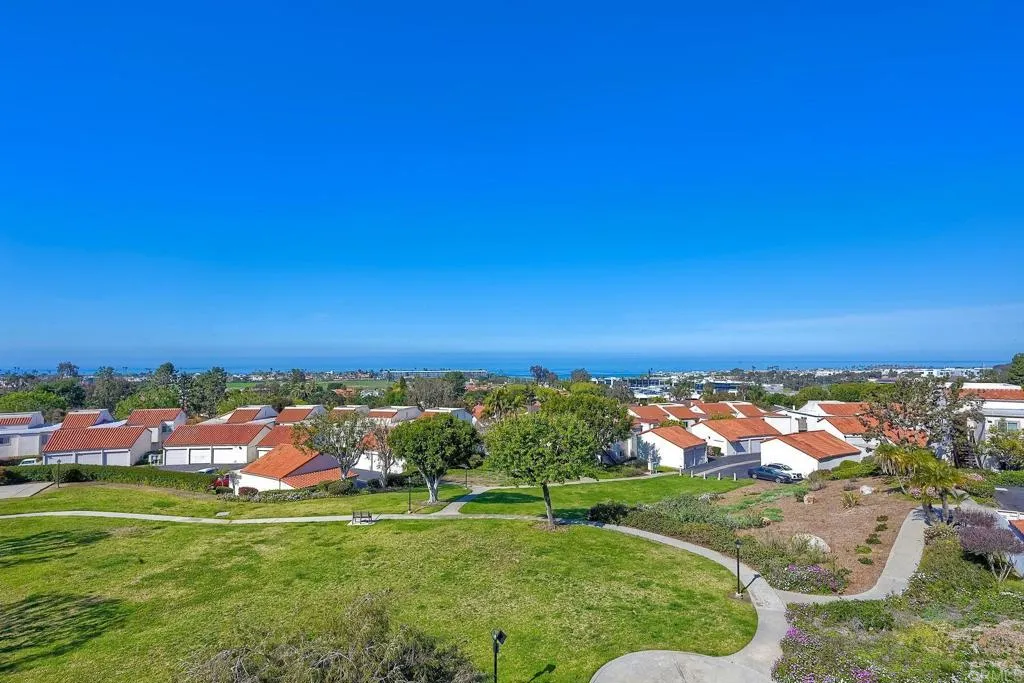 https://cdn.realtyfeed.com/cdn/127/306396151/0a84b2b435b034744ad2d264502ea1a6.webp