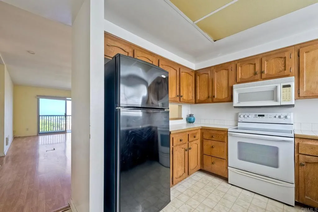 https://cdn.realtyfeed.com/cdn/127/306396151/710bbe9fce81c888511eb467164cc6d2.webp