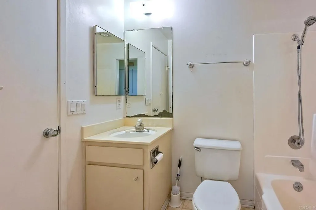 https://cdn.realtyfeed.com/cdn/127/306396151/96f0674d034a2ce4faa6b6d7af85d2cf.webp