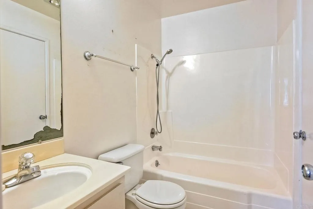 https://cdn.realtyfeed.com/cdn/127/306396151/e82e1522ce6abb52735b5e5bf5bfb77b.webp