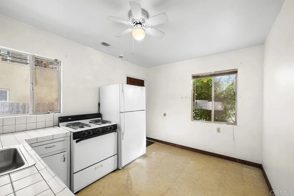 https://cdn.realtyfeed.com/cdn/127/306396294/1c9555733270b10d32771733079ca764.webp