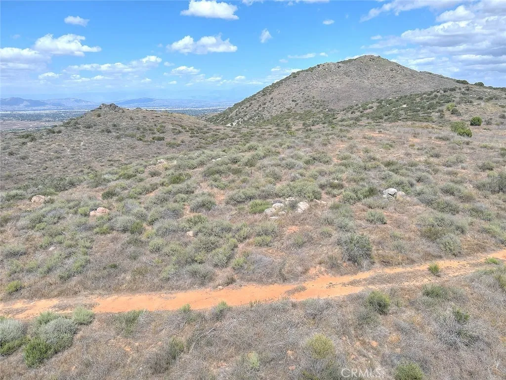 Lake Mathews, CA 92570