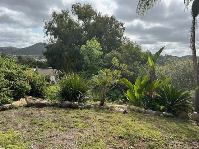 https://cdn.realtyfeed.com/cdn/127/306396987/674731bc0fddfe3536927a87347f4f60.webp