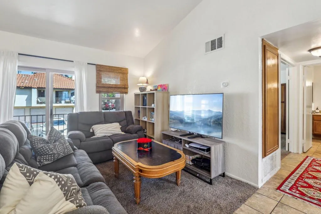 Photo #2: NDP2502856 Listing 