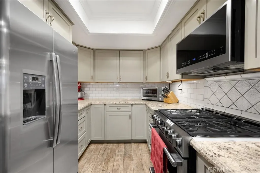 https://cdn.realtyfeed.com/cdn/127/306397053/82486e3037f3f778085381a2eebc3b91.webp