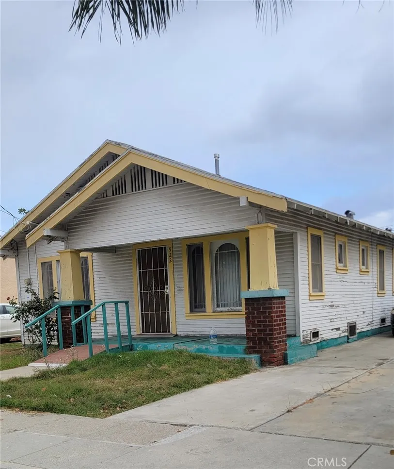 Compton, CA 90221