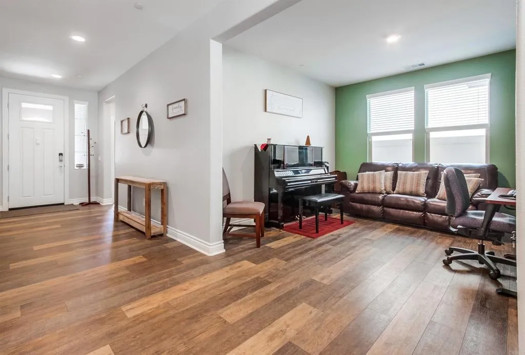 https://cdn.realtyfeed.com/cdn/127/306397143/884c03f1ee40fd865c80ae6469cda541.webp