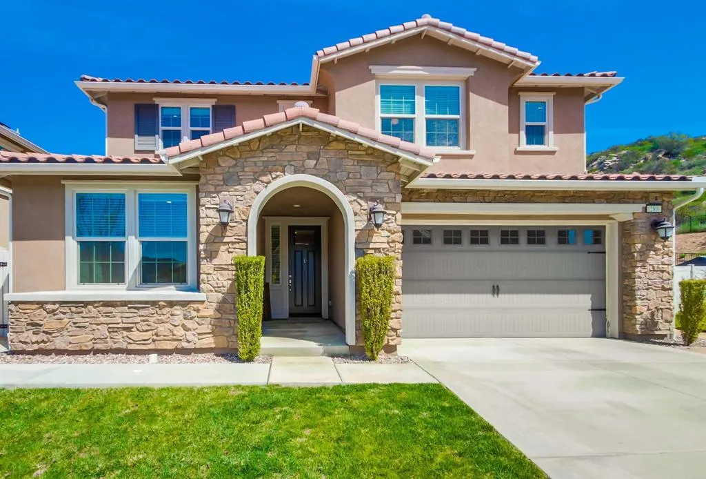 https://cdn.realtyfeed.com/cdn/127/306397143/90d3a22e3d5f34227dc215631790961a.webp