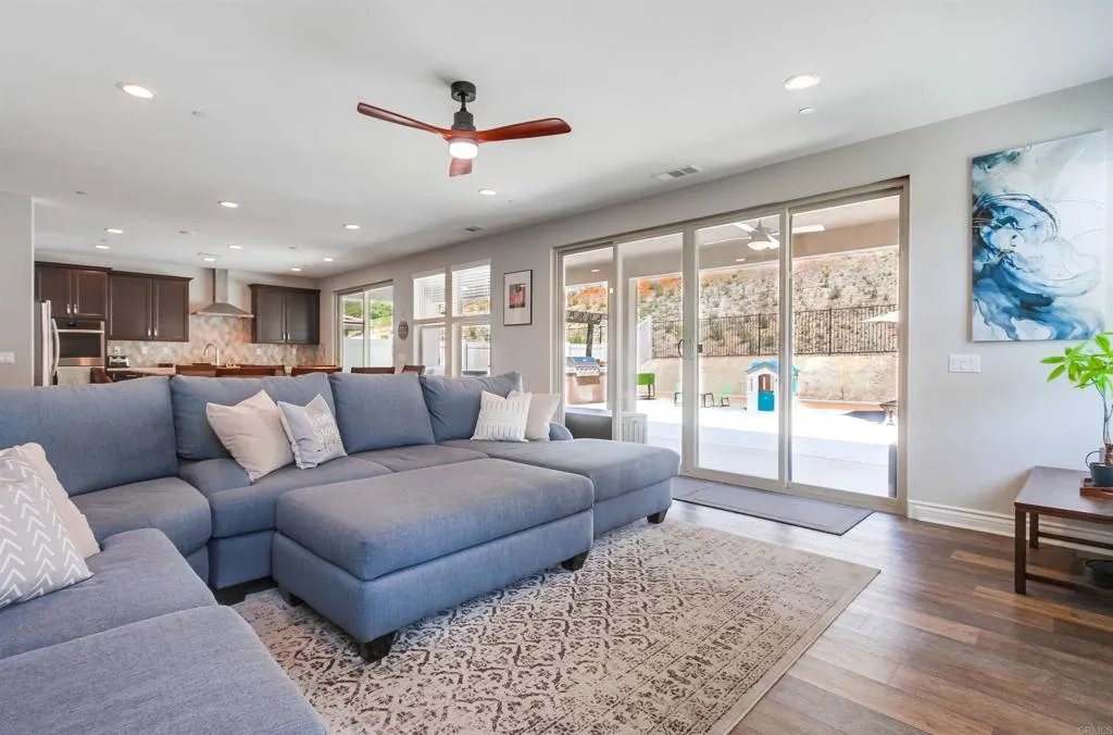 https://cdn.realtyfeed.com/cdn/127/306397143/a74a8d0d6941be1363f2f55649378304.webp