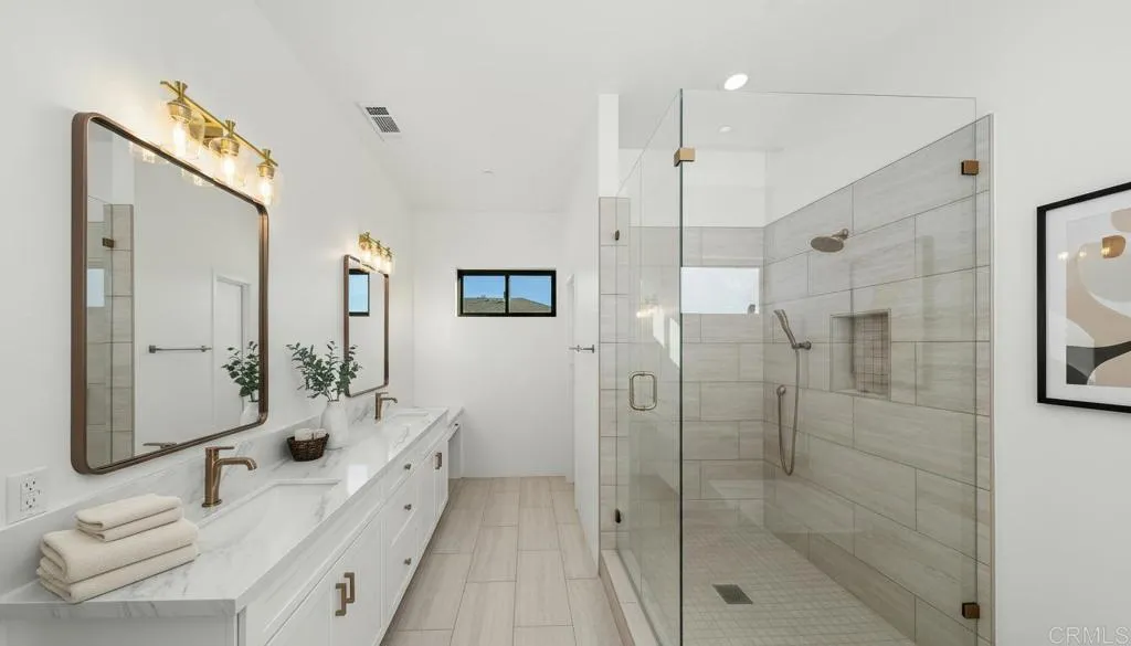 https://cdn.realtyfeed.com/cdn/127/306397150/d18a5ed9192e359062254213e18095cb.webp