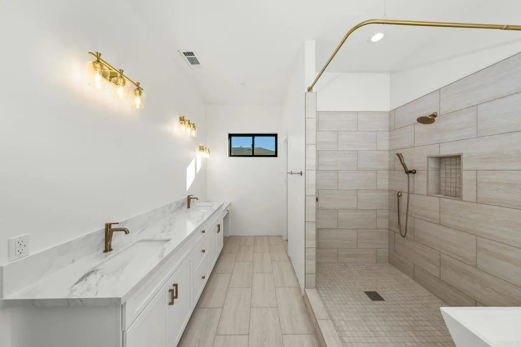 https://cdn.realtyfeed.com/cdn/127/306397150/f9de9957278a8300cdce00fb1d276728.webp