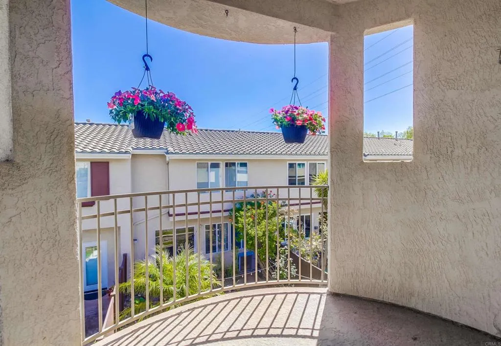 https://cdn.realtyfeed.com/cdn/127/306397291/1c8612c3c6bfdb34b63a190fd56b3c3a.webp