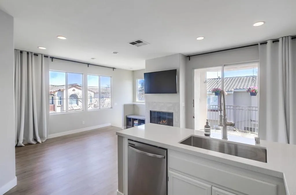 Photo #4: PTP2502154 Listing 