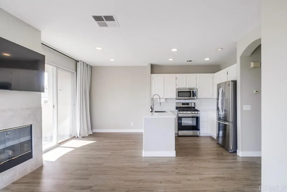 https://cdn.realtyfeed.com/cdn/127/306397291/7582cdfa569a1d10216e2508ebbbd2da.webp