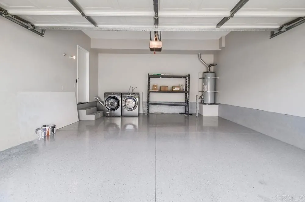 https://cdn.realtyfeed.com/cdn/127/306397291/aa315bbc4e41eee6f4c62394f24135be.webp