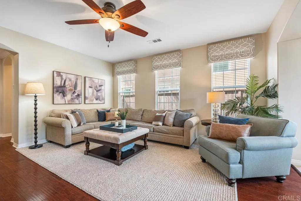 https://cdn.realtyfeed.com/cdn/127/306397374/3091688e525da889969f0a6e634d9a93.webp