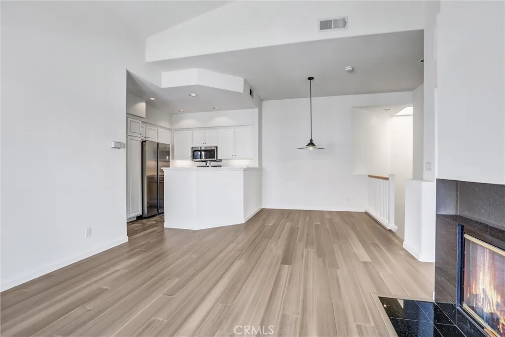 Photo #13: AR25064076 Listing: Photo #13