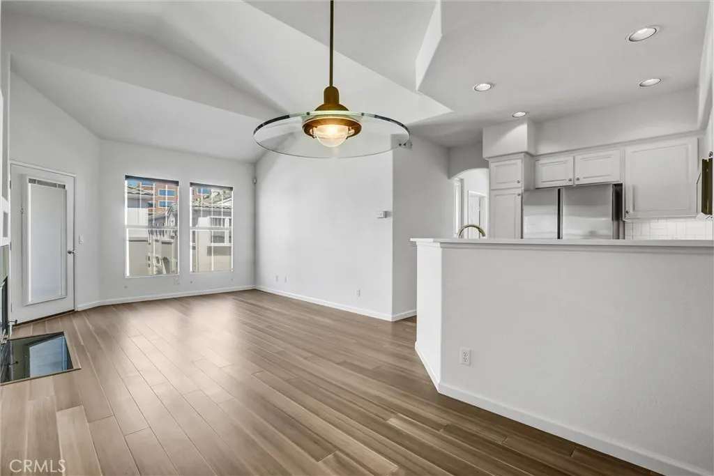 Photo #8: AR25064076 Listing: Photo #8