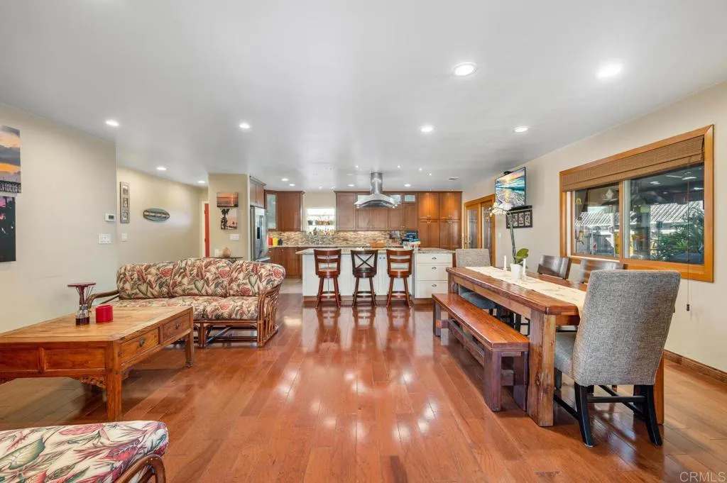 https://cdn.realtyfeed.com/cdn/127/306397610/5ab51cf86340051576081f92493e2488.webp